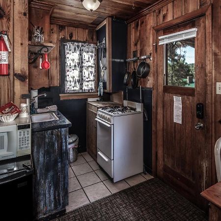 Apache Village 4, King Studio, Midtown, Sleeps 2 Ruidoso Buitenkant foto