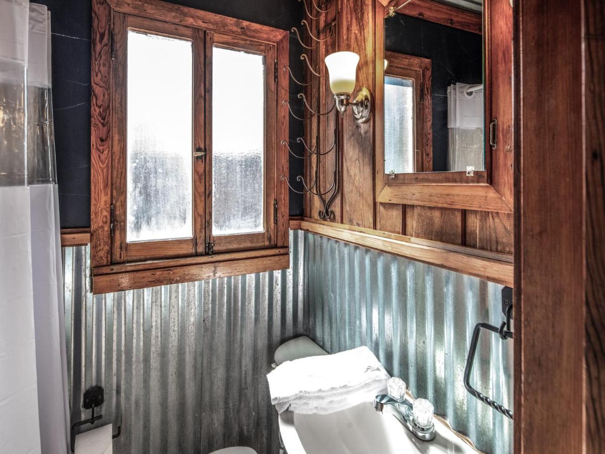 Apache Village 4, King Studio, Midtown, Sleeps 2 Ruidoso Buitenkant foto