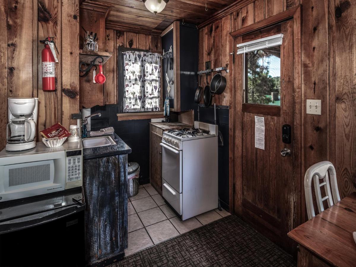 Apache Village 4, King Studio, Midtown, Sleeps 2 Ruidoso Buitenkant foto