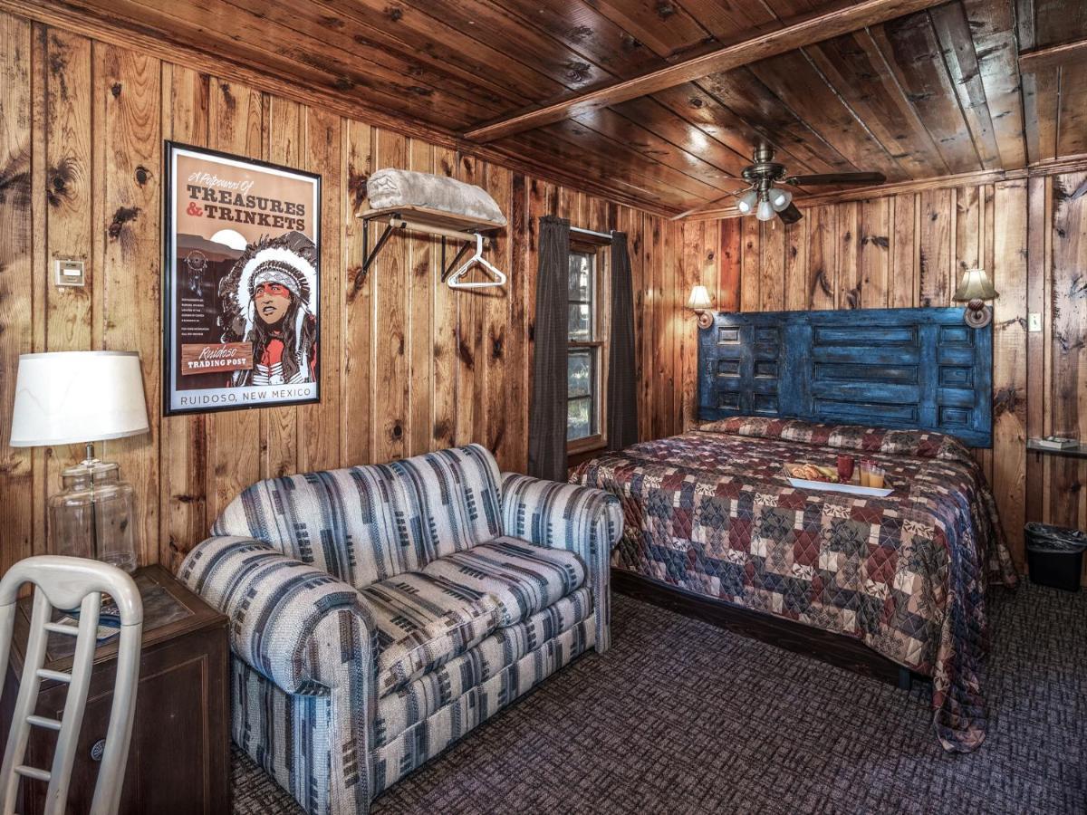 Apache Village 4, King Studio, Midtown, Sleeps 2 Ruidoso Buitenkant foto