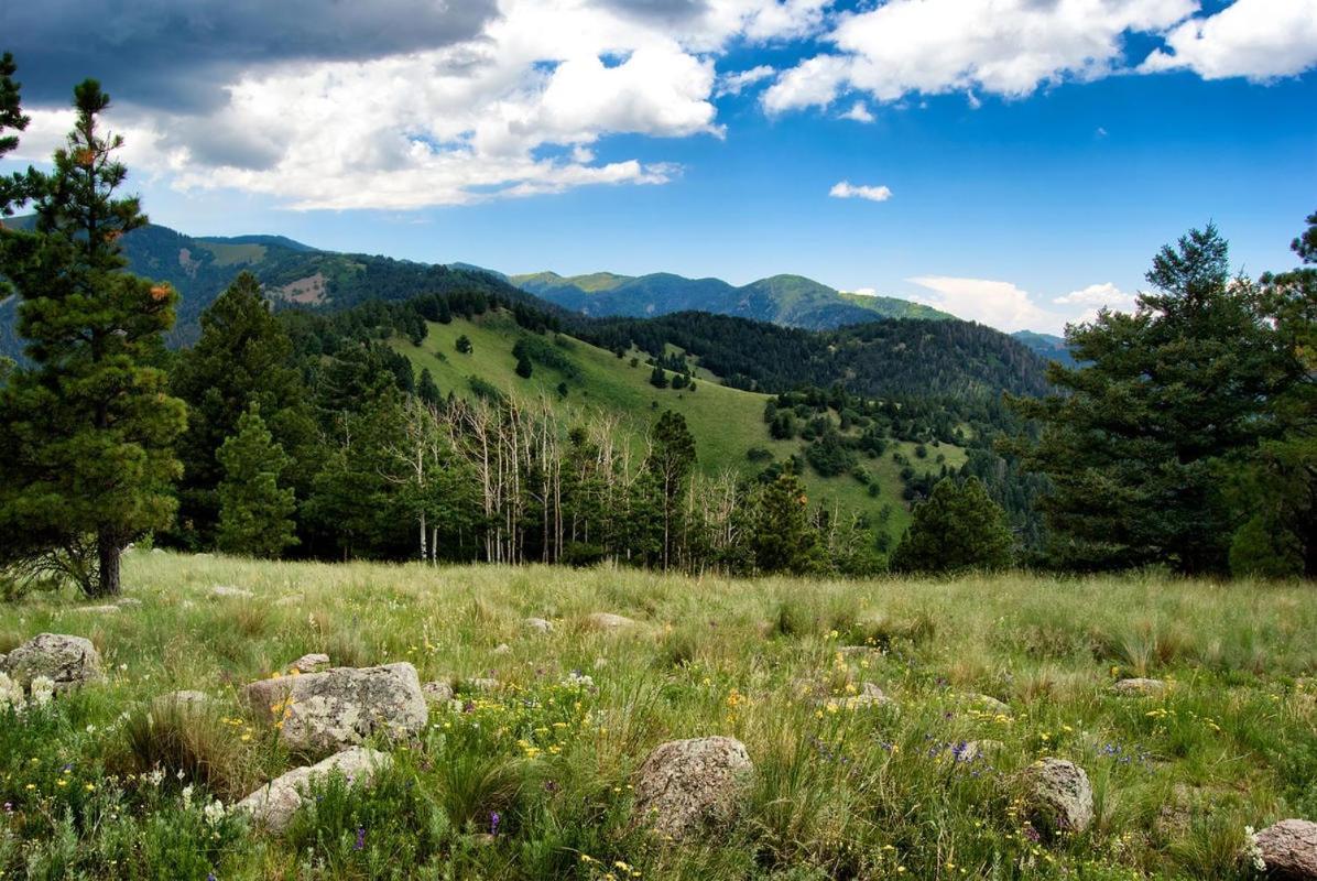 Apache Village 4, King Studio, Midtown, Sleeps 2 Ruidoso Buitenkant foto